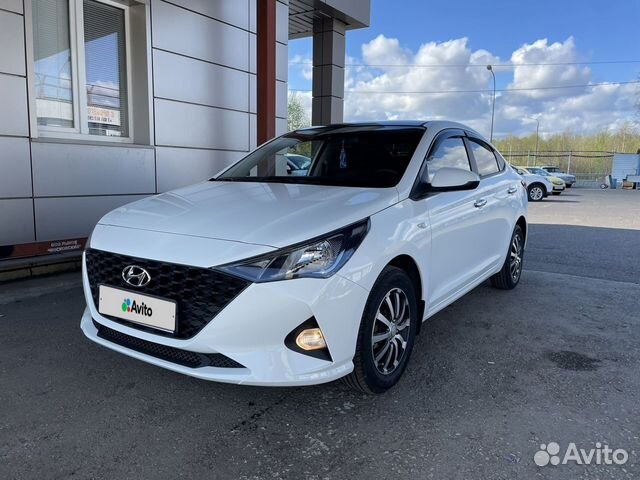 Hyundai Solaris, 2020, 2020 с пробегом 28 000 км, цвет Белый, цена - 677 160 руб., кузов - Седан